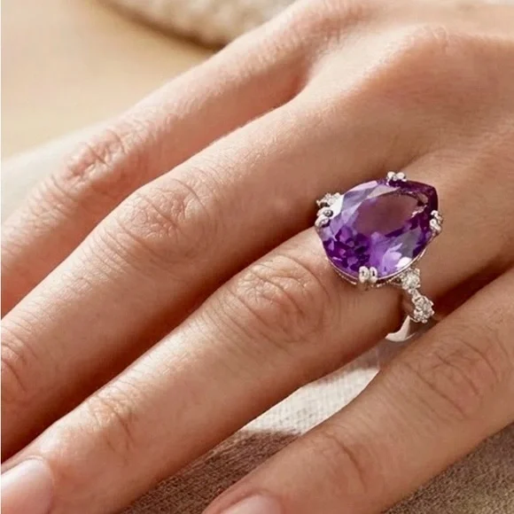 8ct Purple Sapphire silver ring 925 white sapphire accents size 6.5 - Picture 3 of 17